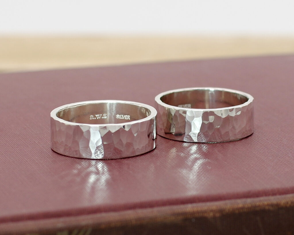 人気の槌目リング