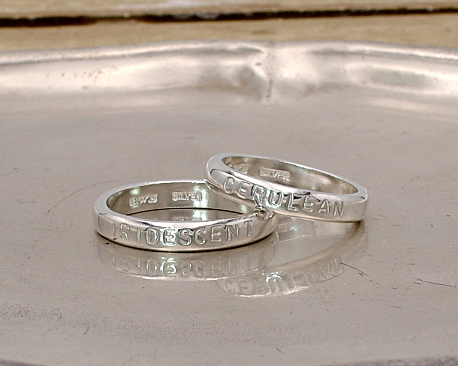 ラウンド（幅／約3.2mm）