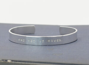 8mmの太めのバングル